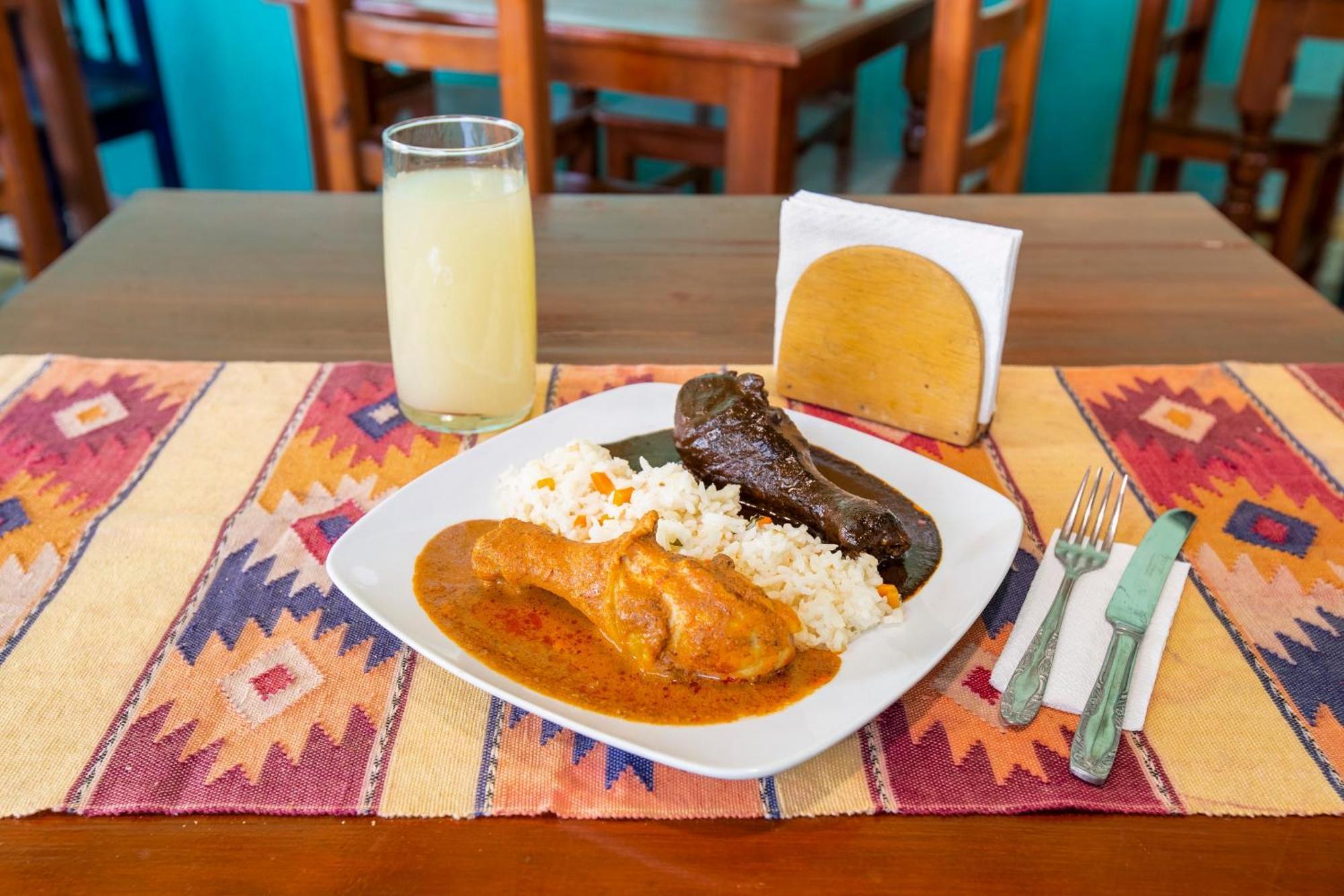 Oyo Hotel Y Restaurante Mitla, Oaxaca ซาน พาโบล วิลลา เดอะ มิทลา ภายนอก รูปภาพ